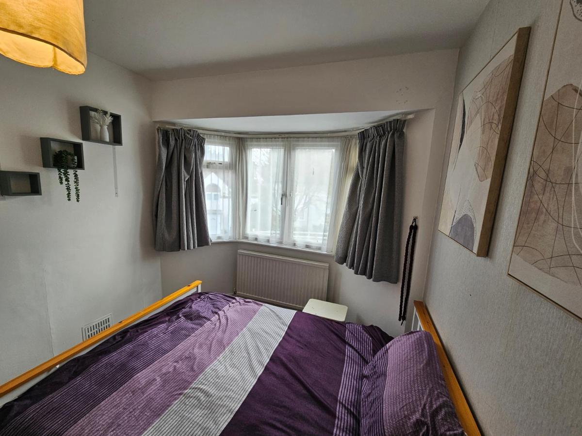 Large 4 Bedrooms Golders Green Londýn Exteriér fotografie